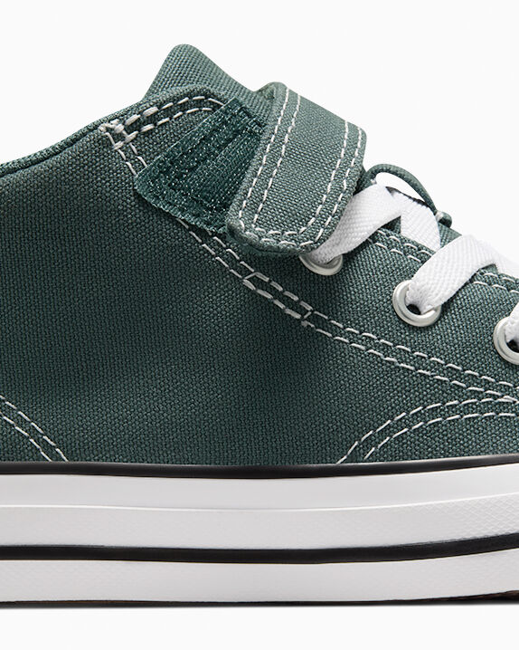 Chuck Taylor All Star Malden Street Easy-On Mid Top