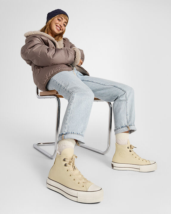Chuck Tayor All Star Lift Platform Weatherized Leather High Top
