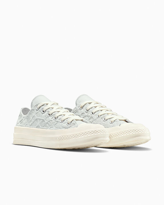 Chuck 70 Textured Low Top