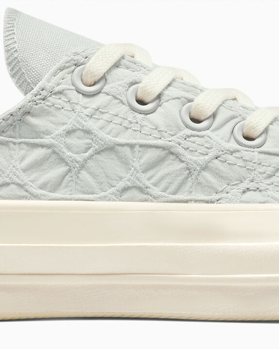 Chuck 70 Textured Low Top