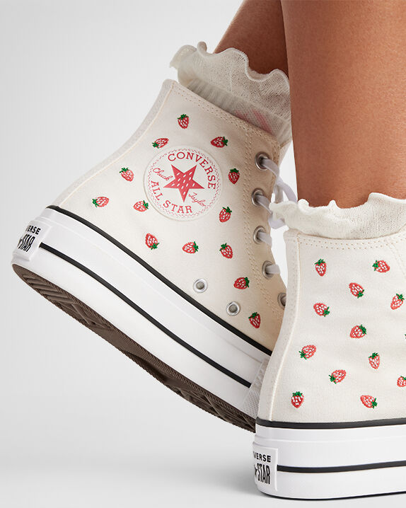 Chuck Taylor All Star Lift Platform Strawberries High Top