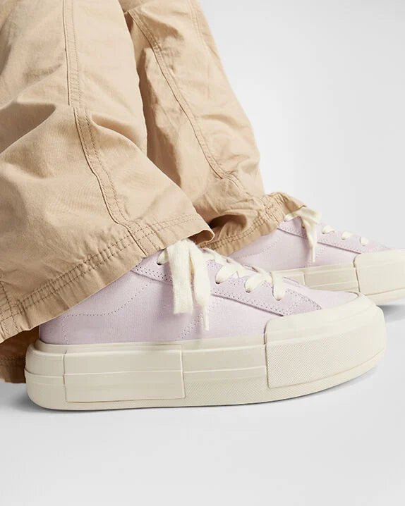 Converse Cruise Low Top