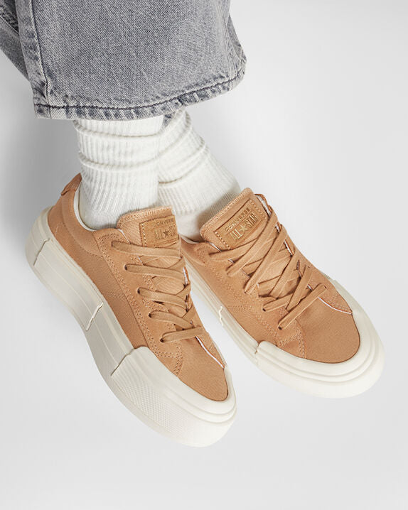 Converse Cruise Low Top