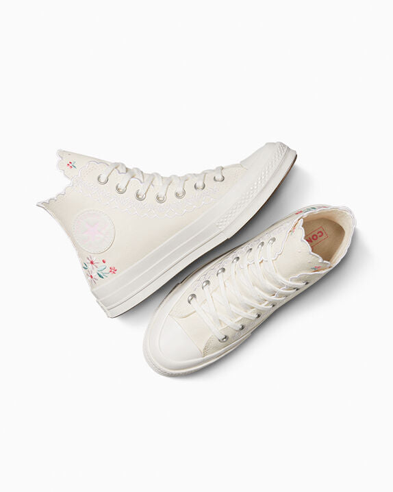 Chuck 70 Embroidered High Top
