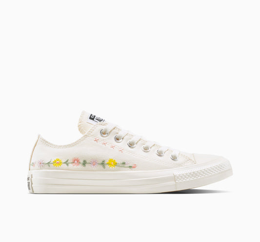 Chuck Taylor All Star Embroidered Flowers Low Top