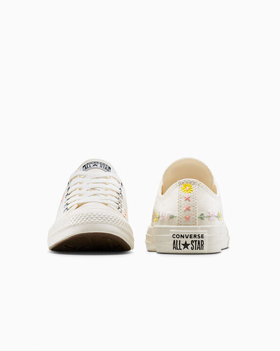 Chuck Taylor All Star Embroidered Flowers Low Top